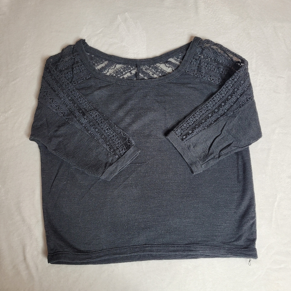 Grey top - Picture 2 of 3